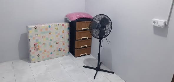 Kos-Putri-Dekat-Poltekkes-Kota-Baru-Tugu-Siginjai-Perumnas-Kotabaru-Wifi-Kasur-Kipas2